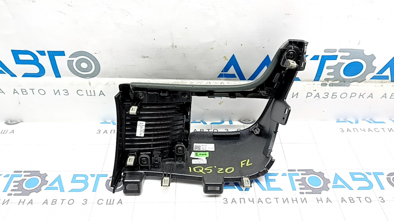 Накладка передней панели водительская левая Hyundai Ioniq 5 22-24 зеленая