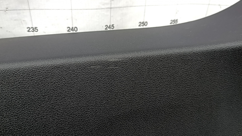 Обшивка задней верхней двери нижняя в сборе BMW X7 G07 19-25 Schwarz, царапины, потерта