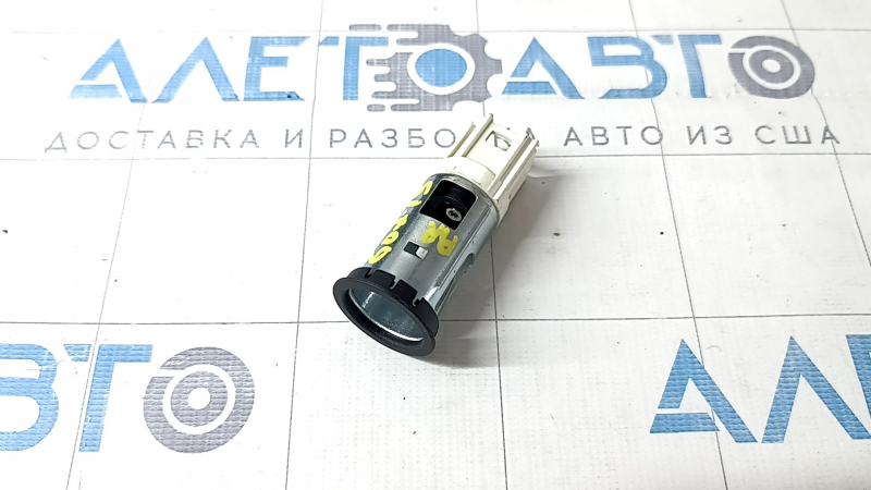 Прикуриватель багажника правый BMW X7 G07 19-26