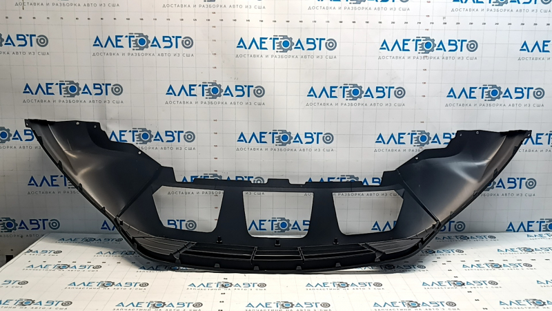 Губа переднего бампера Ford Escape MK3 17-19 рест, царапины