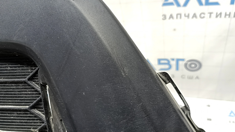 Губа переднего бампера Honda CRV 17-19 структура, прижата, царапины