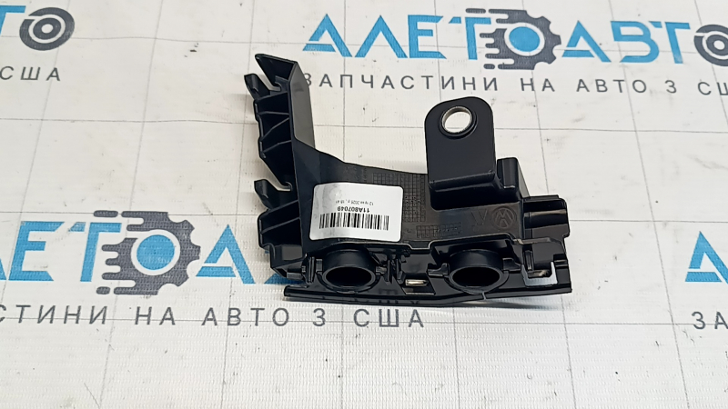Крепление переднего бампера крыло нижнее левое Volkswagen ID.4 21-22