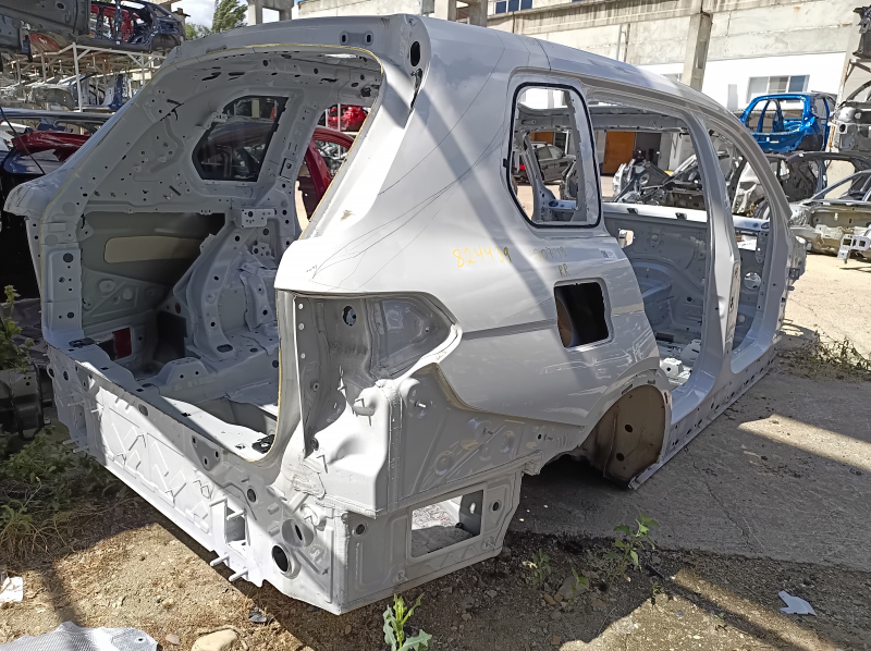 Четверть крыло задняя правая BMW X7 G07 19-26 на кузове, белая