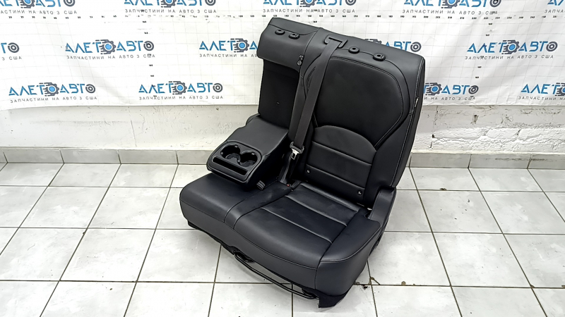 Заднее сидение для Infiniti QX50/QX55 2019-2025, вид с боку.