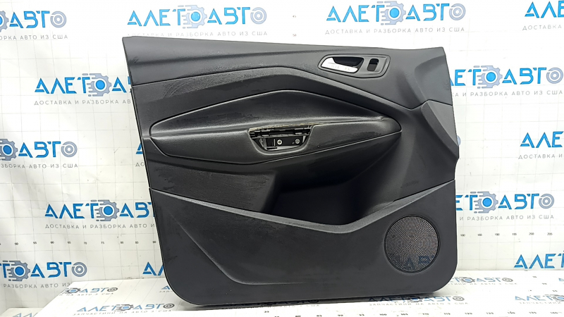 Обшивка двери карточка передняя левая Ford Escape MK3 17-19 рест, черная, подлокотник кожа, с хром ручкой, царапины