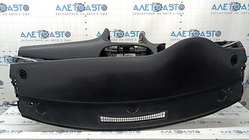 Торпедо передняя панель с AIRBAG Infiniti QX50 22-25 черная, под динамик, с дефлекторами, царапины, ржавый пиропатрон
