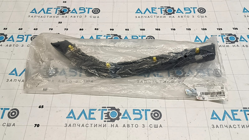 Крепление заднего бампера левое внешнее Hyundai Santa FE 19-20