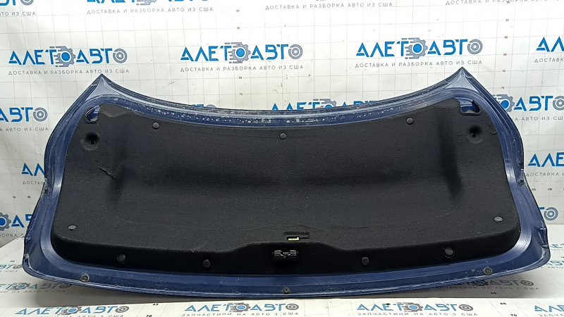 Крышка багажника в сборе Hyundai Sonata 20-23 синий ST2, с оптикой и камерой, обшивка с надрывами, потерта