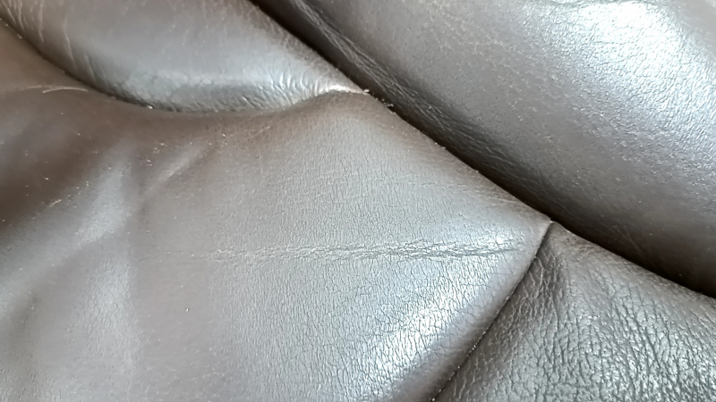 Водительское сидение Audi Q5 8R 09-17 с airbag, электро, кожа коричневая, примято, потрескано, потерто