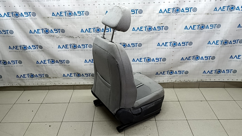 Задний вид пассажирского сиденья Hyundai Sonata без airbag, механическое