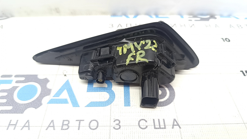 Поворотник в крыло передний правый Tesla Model Y 20-25 с камерой