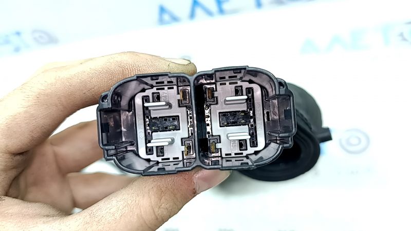 Проводка двери задняя левая Lincoln MKZ 17-20 keyless