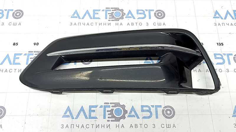 Решетка бампера левая Honda Accord 18-20 hybrid, под птф, черный глянец, хром, песок, царапины, трещина в креплении