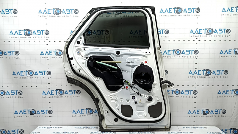 Дверь в сборе задняя левая Mazda CX-30 20-22 белый 25D
