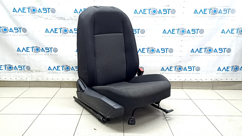 Пассажирское сидение VW Jetta 19-21 без airbag, механич, ткань черное, под чистку