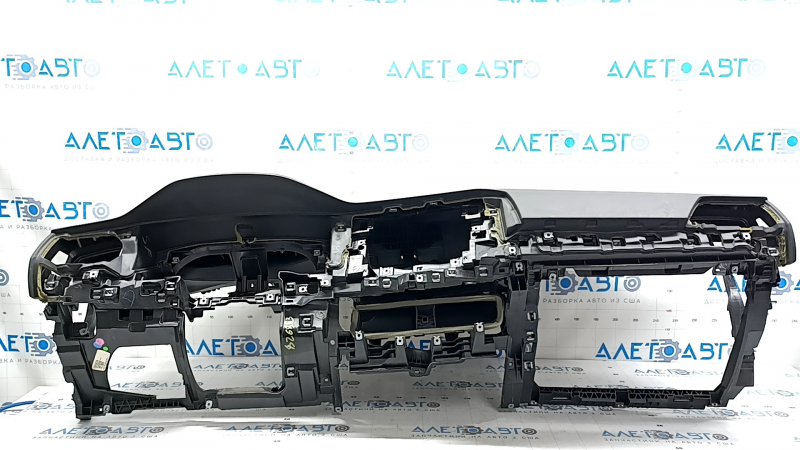 Торпедо передняя панель с AIRBAG VW Jetta 19-26 черная, царапины
