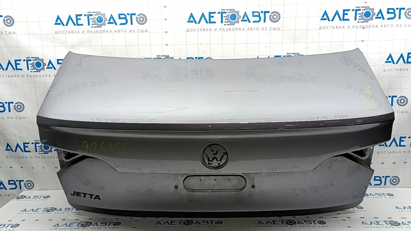 Крышка багажника VW Jetta 19-24 серебро LB7S, царапины