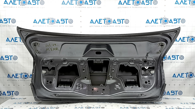Крышка багажника VW Jetta 19-24 серебро LB7S, царапины