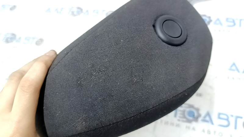 Подголовник передний левый VW Jetta 19-21 ткань черная, царапины