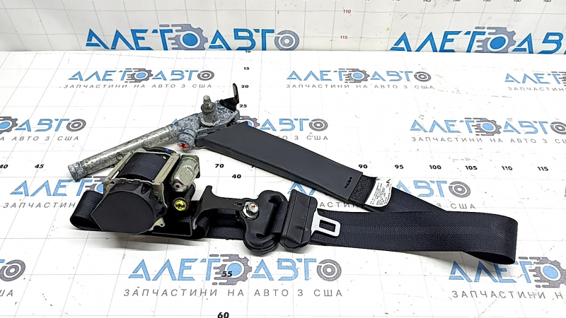 Водительский ремень безопасности с натяжителем Mitsubishi Outlander 22-24 черный, контакт с водой