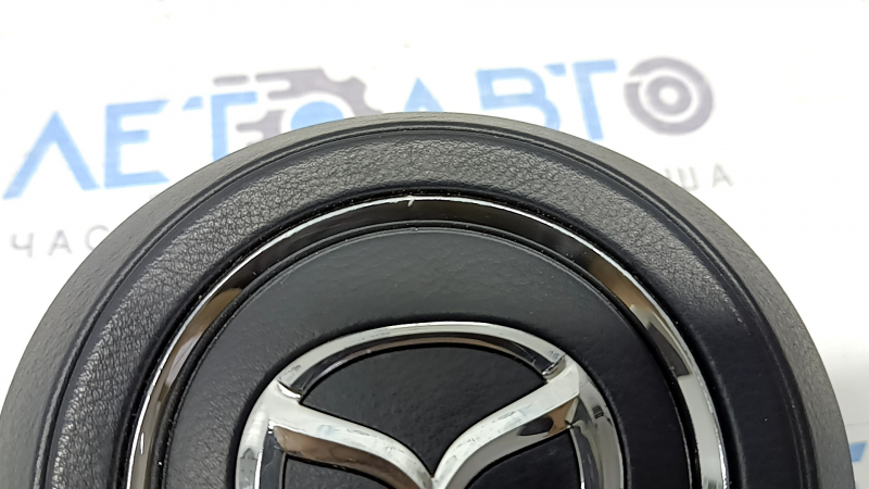 Подушка безопасности airbag в руль водительская Mazda CX-9 16-23 царапины, полез хром