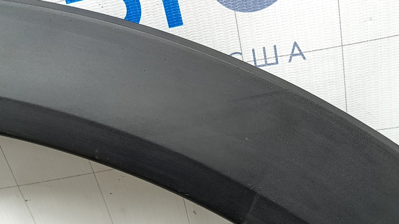 Накладка арки крыла передняя правая Mazda CX-9 16-23 структура, сломаны крепления, царапины, примят