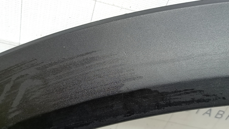 Накладка арки крыла задняя правая Mazda CX-9 16-23 структура, сломаны крепления, трещины в креплениях, царапины
