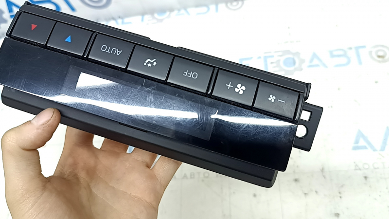 Управление климат-контролем 2 ряд Mazda CX-9 16-18 auto, царапины