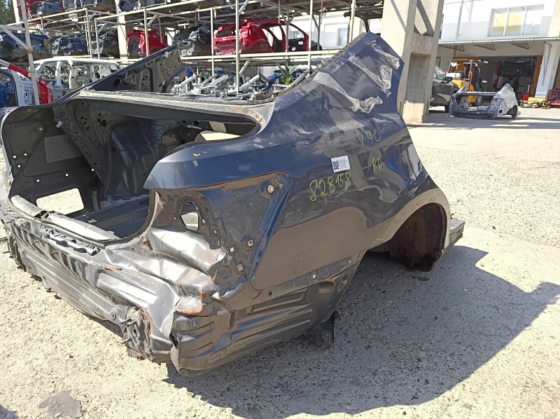 Четверть крыло задняя правая Toyota Camry v40 графит, на кузове, примята, тычки, ржавая