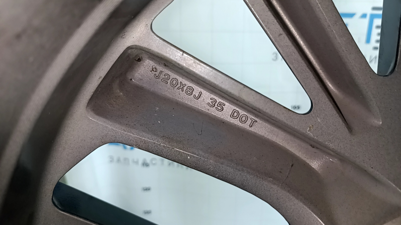 Диск колесный R20х8J ET35 Mitsubishi Outlander 22-26 черный с хромом, легкая бордюрка