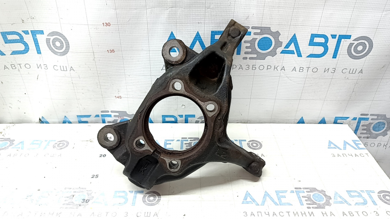 Цапфа передняя левая Mazda CX-9 16-23 ржавая