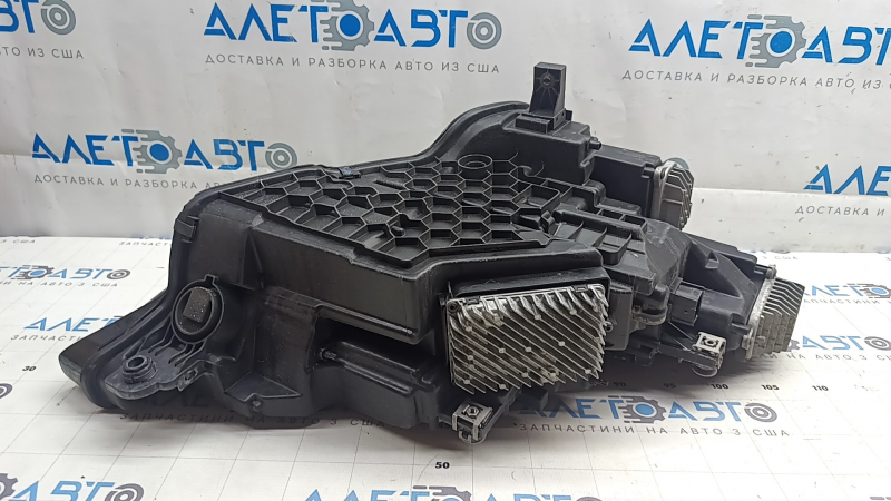 Фара передняя левая в сборе Audi E-Tron 19-23 LED