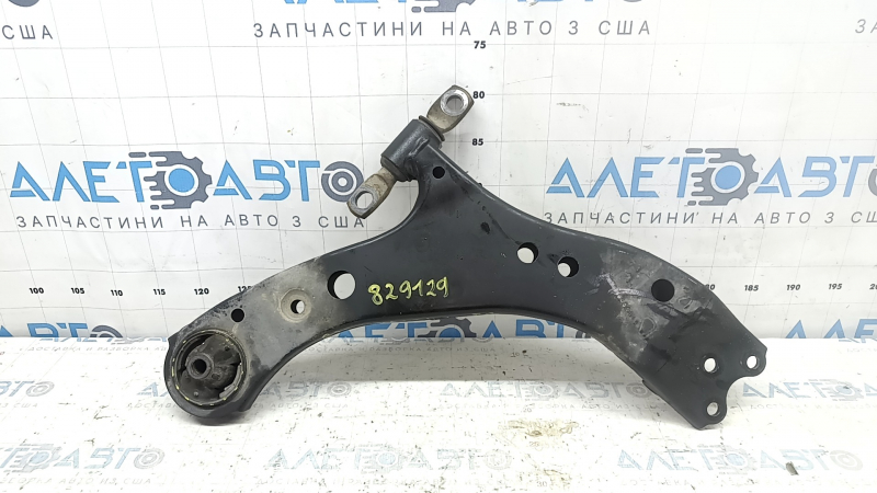 Рычаг нижний передний правый Toyota Sienna 21-26 микротрещины С/Б