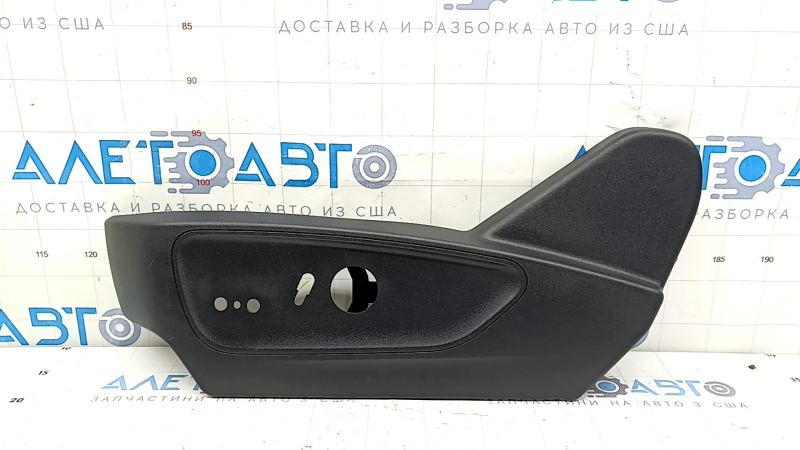 Боковая накладка водительского сидения для Форд Эскейп 2020-2022 с потертостями