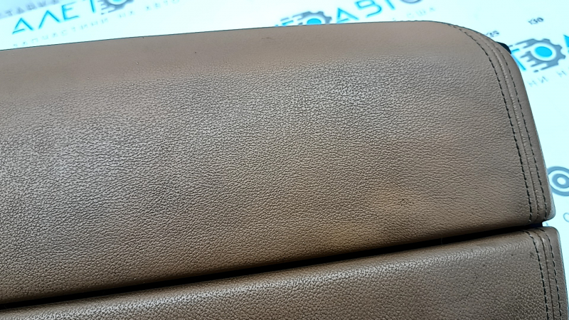 Подлокотник BMW X5 G05 19-25 кожа кожа коричневая COGNAC с подогревом, царапины, под чистку, примята кожа