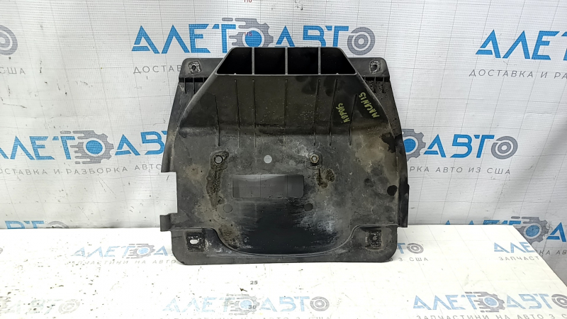 Обратная сторона защиты днища для Porsche Macan, состояние отличное.