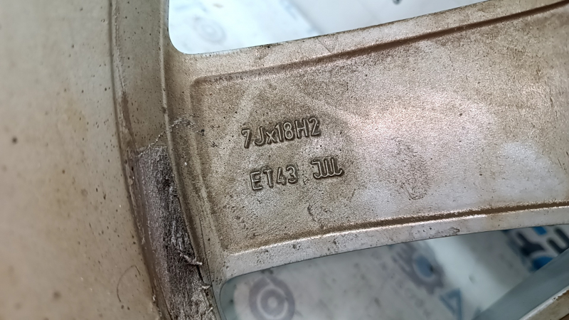 Диск колесный R18x7.0J VW Tiguan 09-16 бордюрка