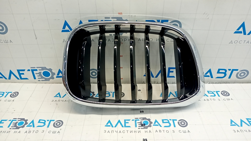 Решетка радиатора grill правая BMW X3 G01 18-21 ноздря, хром обрамление+ черная решетка
