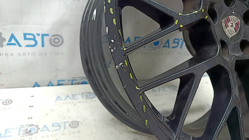 Комплект дисков R20 x 9J R20 x 10J Porsche Macan 15-18 черные, с колпачками, не оригинал, бордюрка