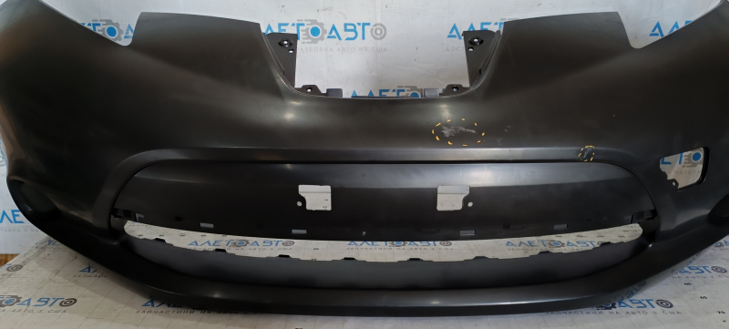 Бампер передний голый Nissan Leaf 13-17 зетертый