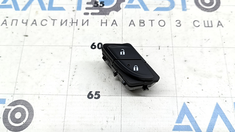 Кнопка центрального замка передняя правая дверь Chevrolet Equinox 18-24