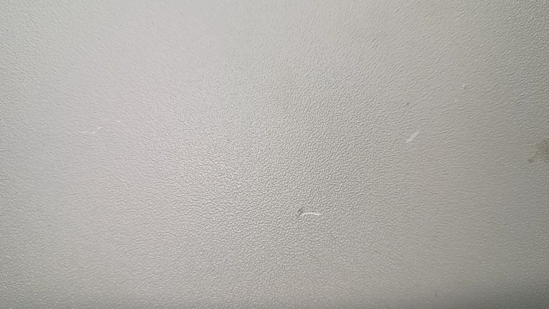 Обшивка двери багажника верхняя Lexus RX350 RX450h 10-15 серая, царапины