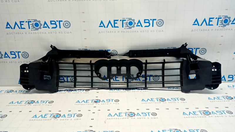 Крепление решетки радиатора grill Audi Q3 19-24