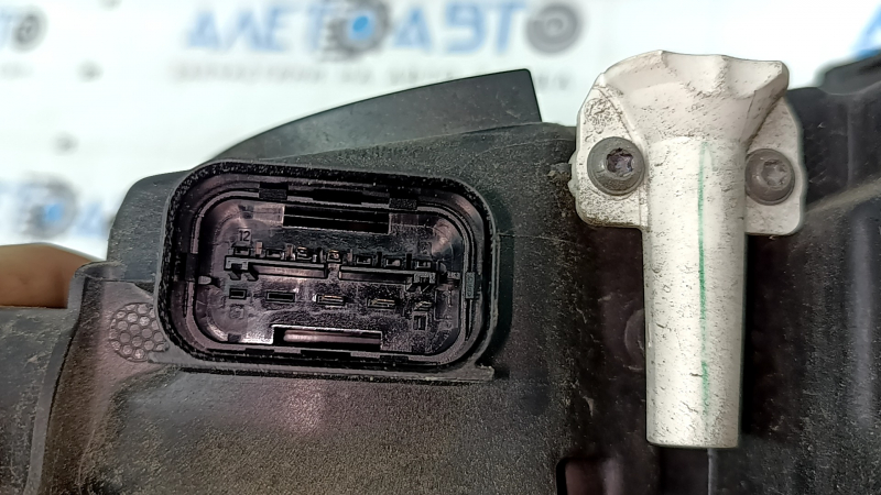 Фара передняя правая в сборе BMW X3 G01 18-21 галоген+LED, с креплением, царапины