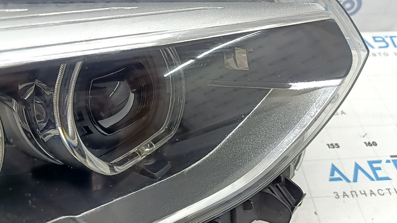 Фара передняя правая в сборе BMW X3 G01 18-21 галоген+LED, с креплением, царапины