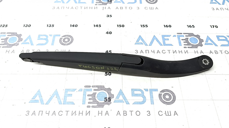 Поводок дворника задний Hyundai Tucson 22-24 пластиковое основание