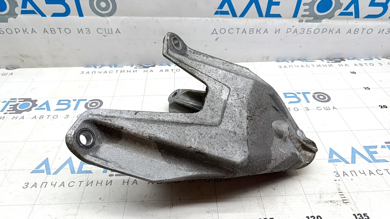 Кронштейн переднего электродвигателя передний правый Audi E-Tron 19-23