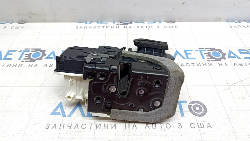 Замок двери задней правой Audi E-Tron 19-23