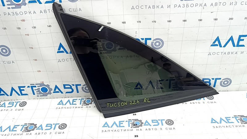 Боковая форточка для Hyundai Tucson 2022 - 2026 с тонированным стеклом