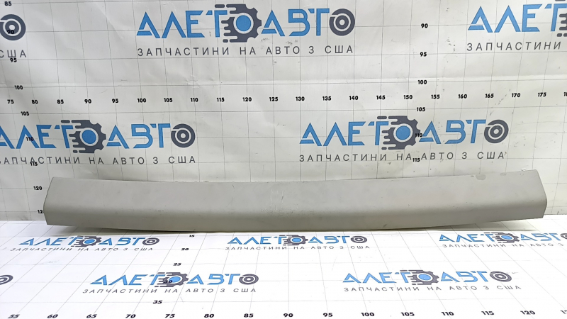 Обшивка двери багажника левая верхняя Ford Transit Connect MK2 13-23 грузовой, царапины, под чистку